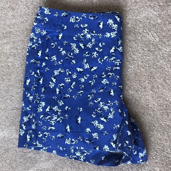 Banana Republic Blue Shorts - Picture 2 of 6